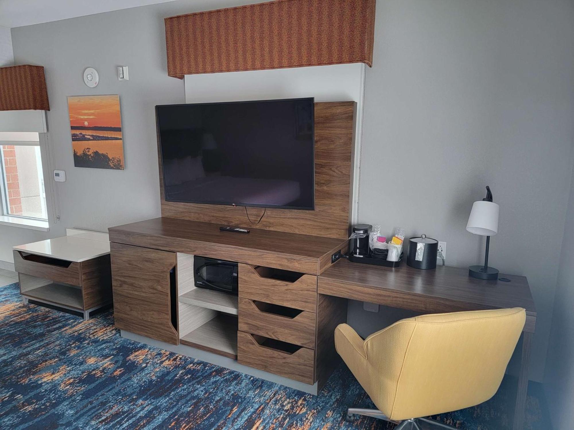 Hampton Inn & Suites Erie Bayfront Exteriér fotografie