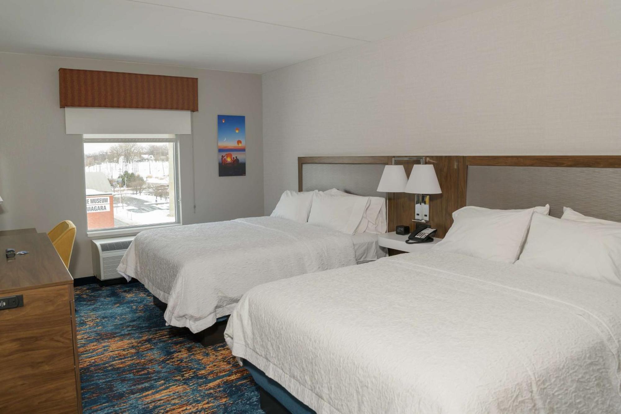 Hampton Inn & Suites Erie Bayfront Exteriér fotografie