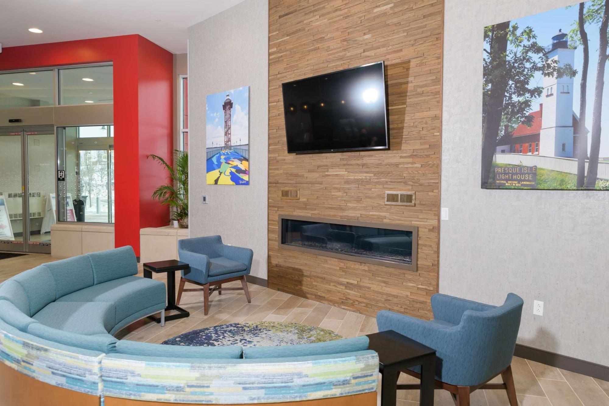 Hampton Inn & Suites Erie Bayfront Exteriér fotografie